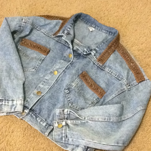 Jean Jacket w/Leather Trim (L-XL) - Picture 2 of 9